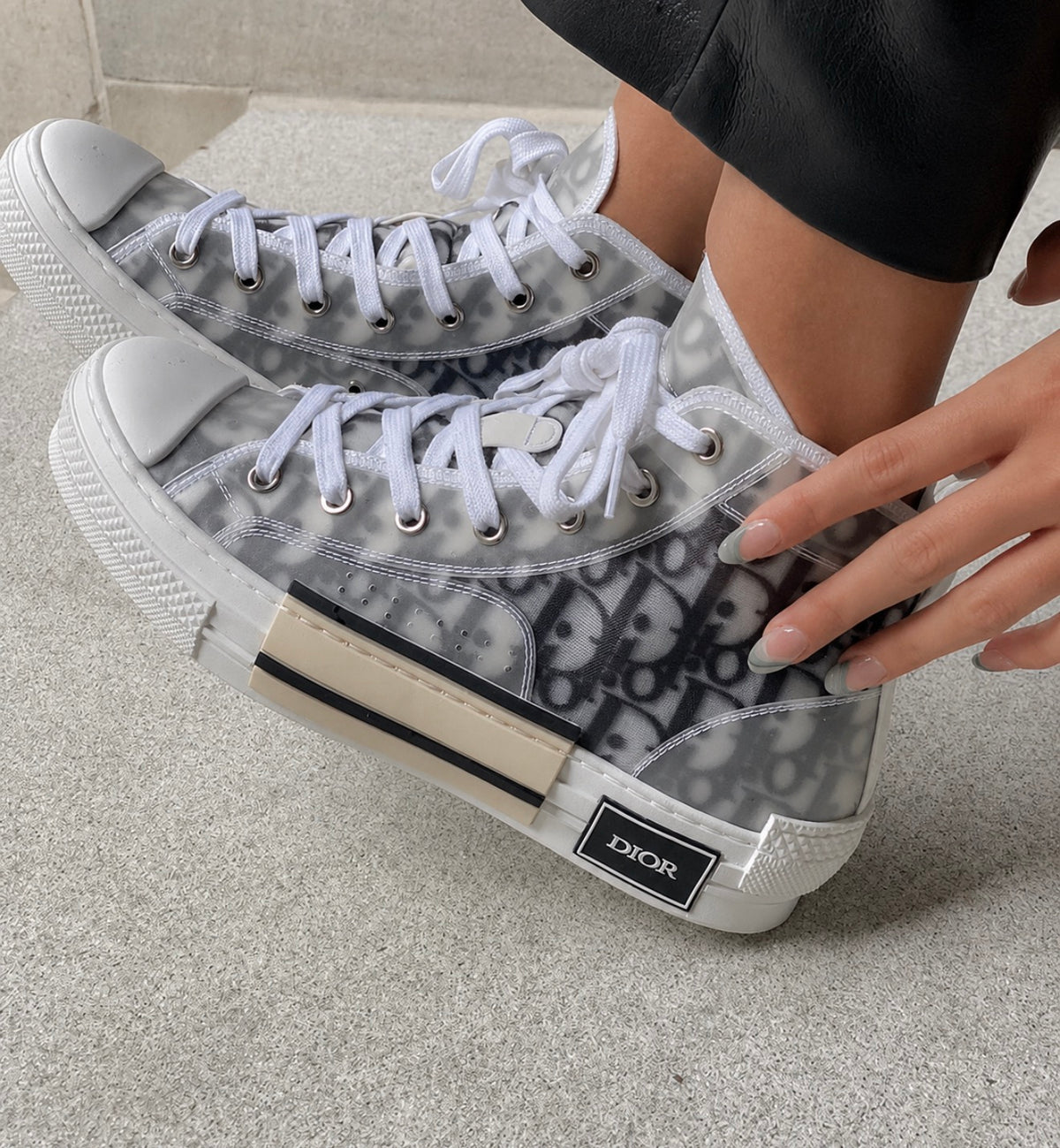 Dior B23