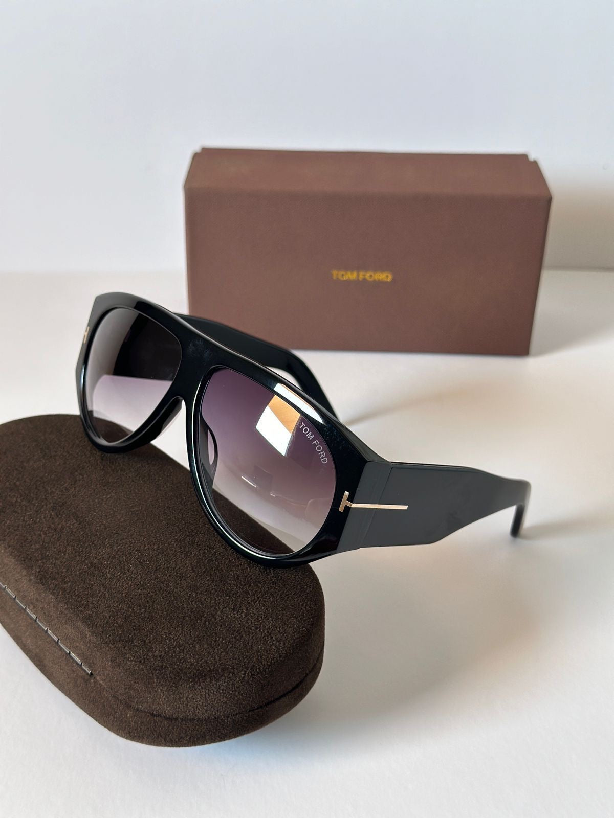 TF Bronson FT1044