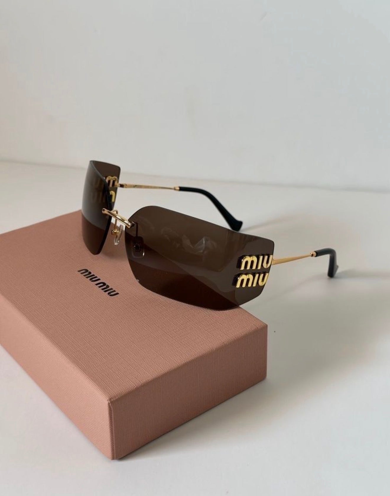 Miu Miu modelo MU 54YS