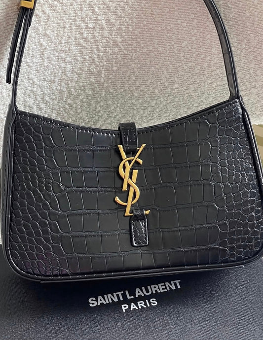 Saint Laurent Le 5 à 7