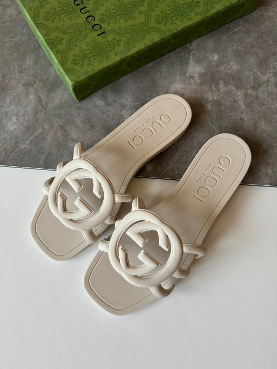 Gucci Interlocking G