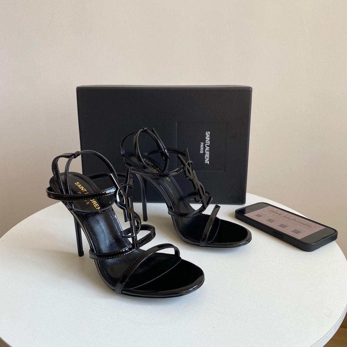 Saint Laurent Cassandra