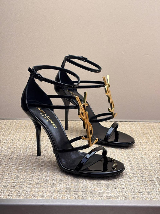 St. Laurent Cassandra