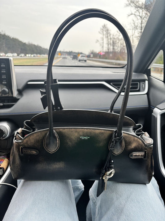 Coach Empire 34