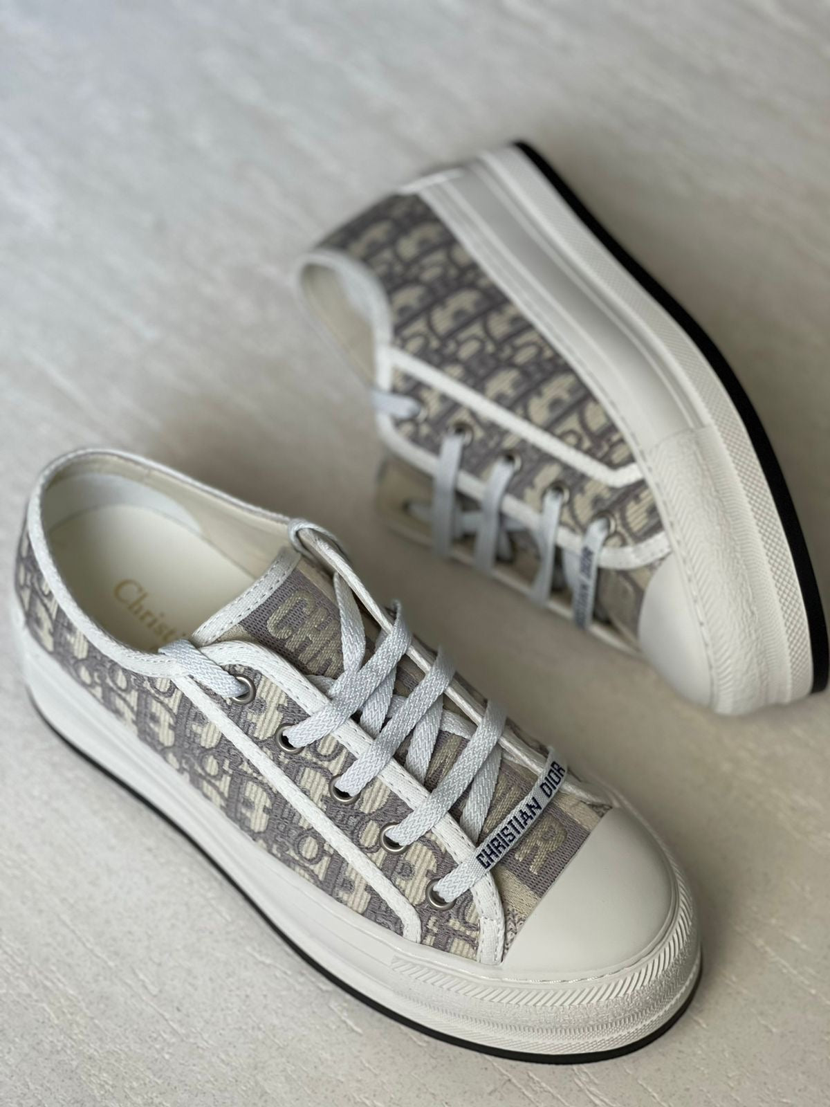 Walk in Dior